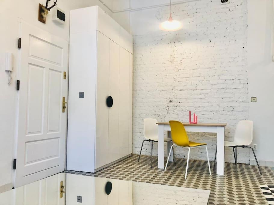 Pop Apartment Nowogrodzka Warsaw Exterior photo